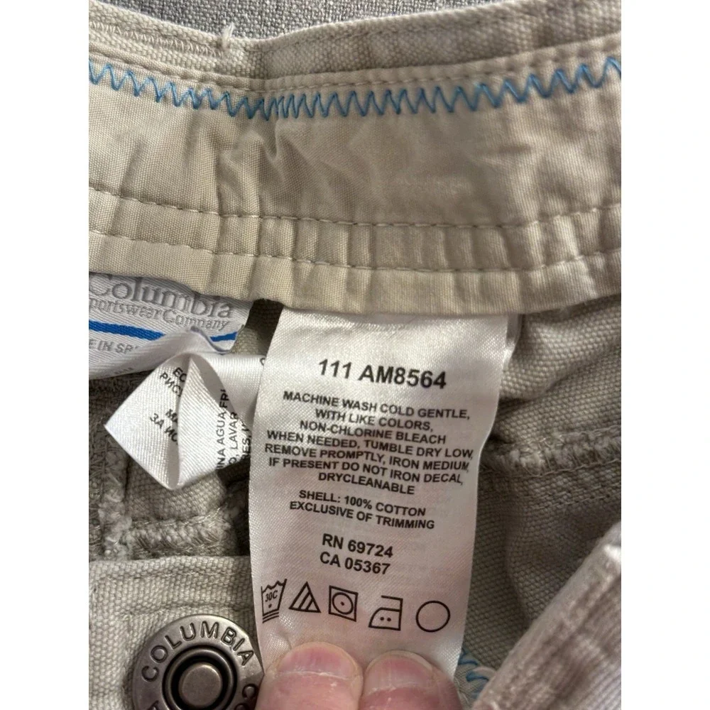 Columbia Ultimate ROC Men's 34x30 Tan Cotton Omni-Shield Cargo Hiking Pants